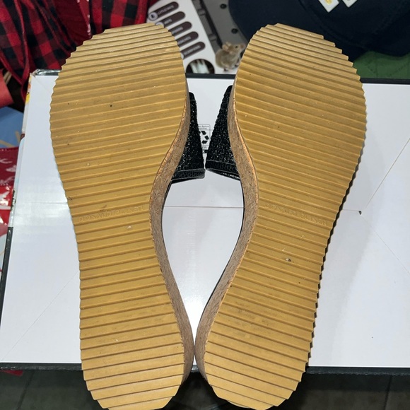Donald J. Pliner “Sillir” Black Woven Cork Wedges - Picture 9 of 11